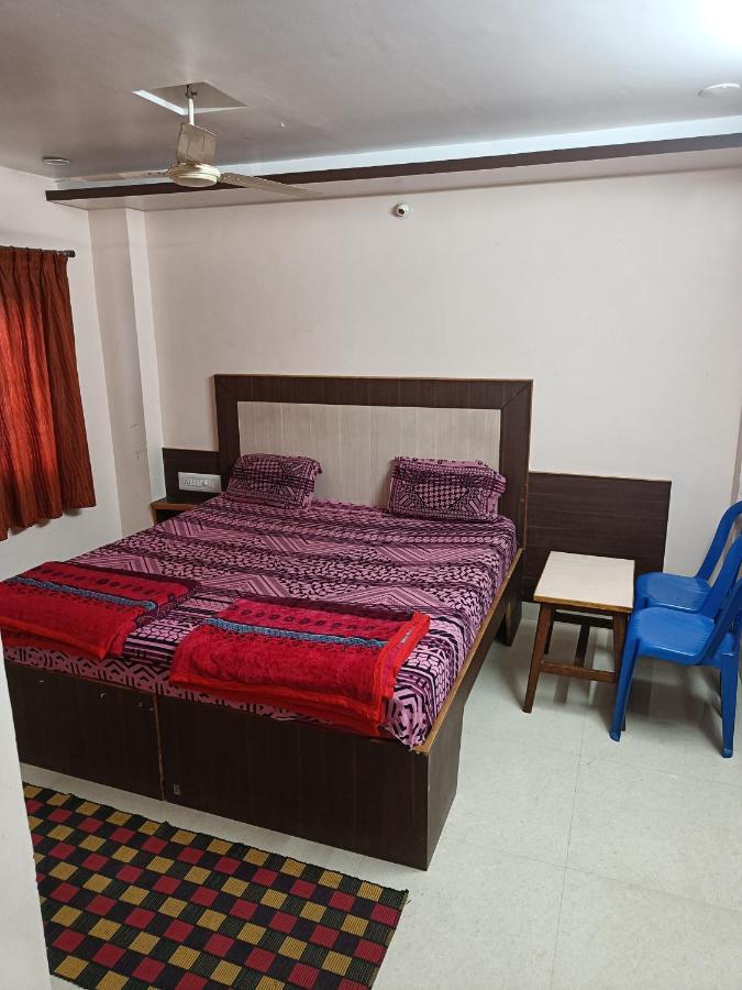 Sri Vishnu Krupa Lodging Belur (Karnataka) Exterior foto